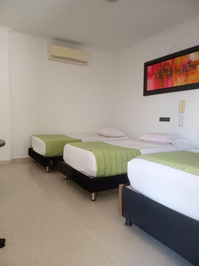 Confort Plaza Hotel 3*